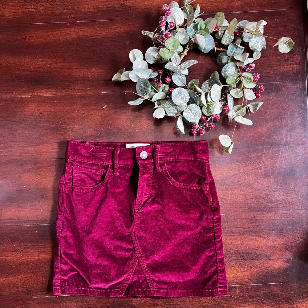 Girls Old Navy Skirt Size 6/7